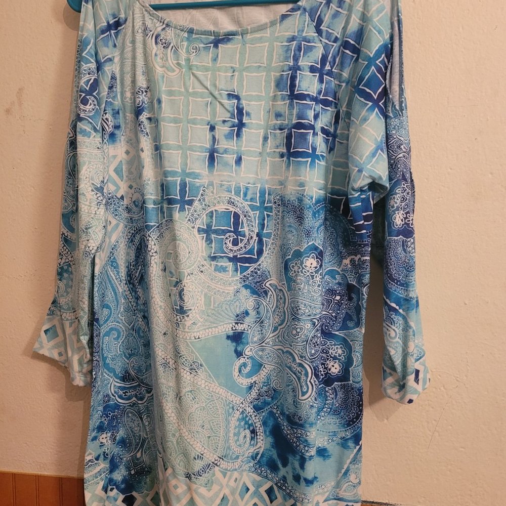 Assorted Blouses - Picture 4 of 7